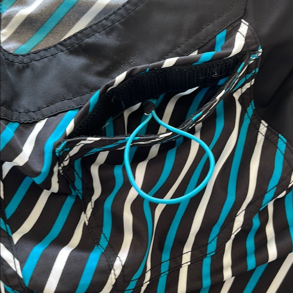 Quiksilver Black White and Blue Teal Striped Boardshorts - Picture 8 of 8